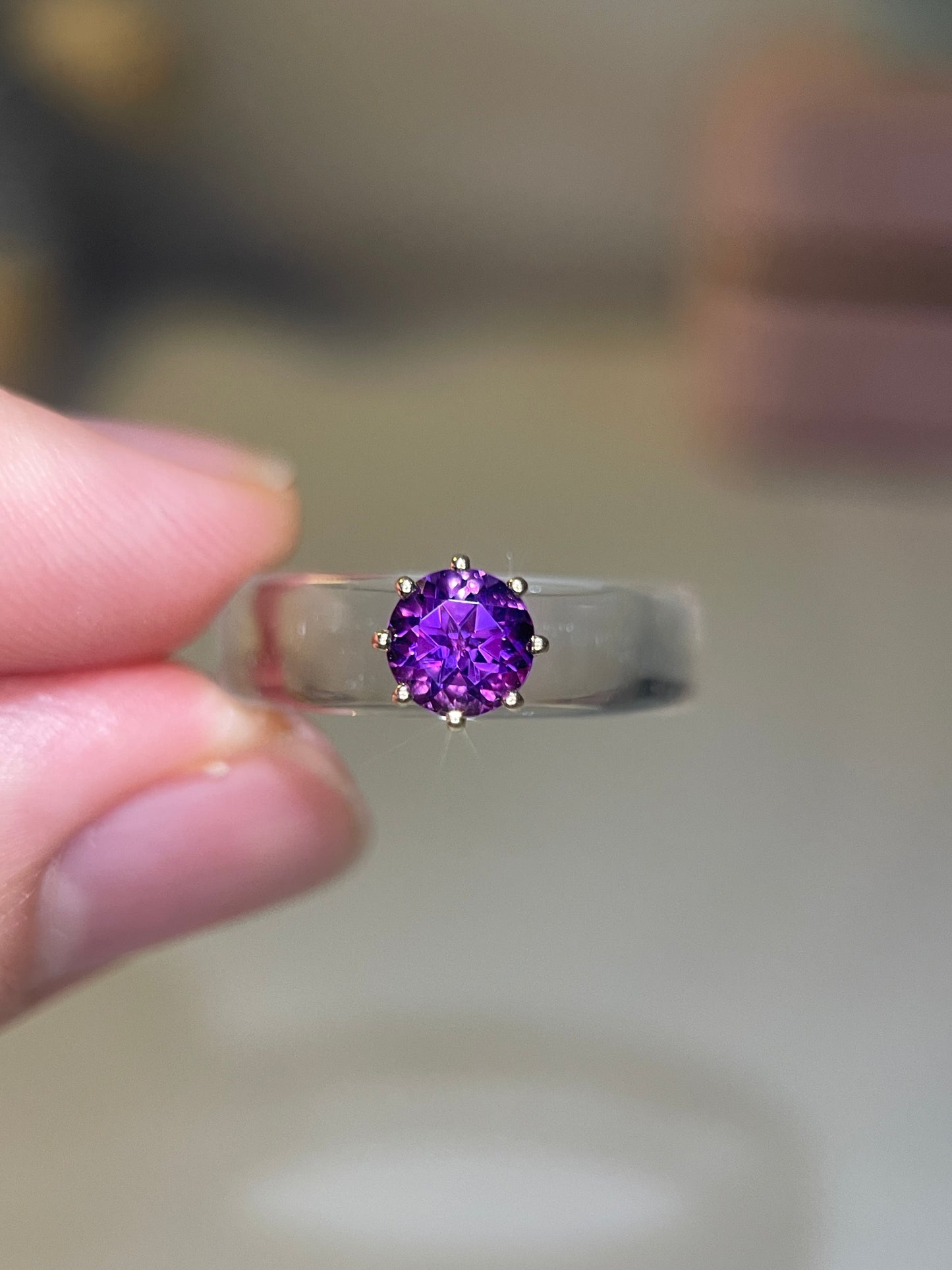 Anillo CG - Amatista y Resina Transparente