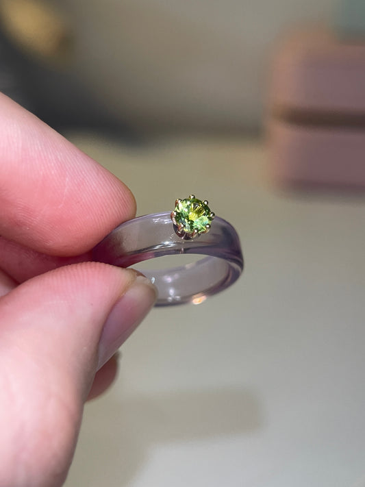 Anillo CG - Peridoto y Resina Morada