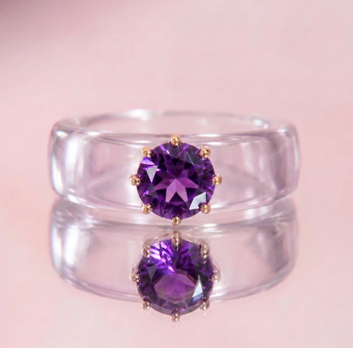 Anillo CG de amatista y resina transparente — uso