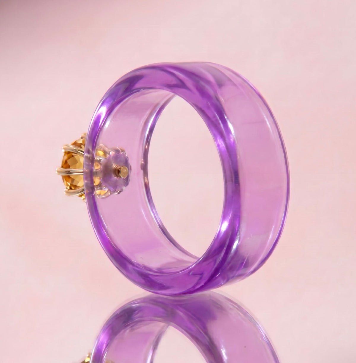 Anillo CG de citrino y resina morada, toma vertical