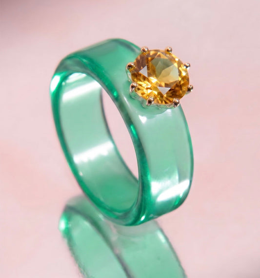 Anillo CG de citrino y resina menta