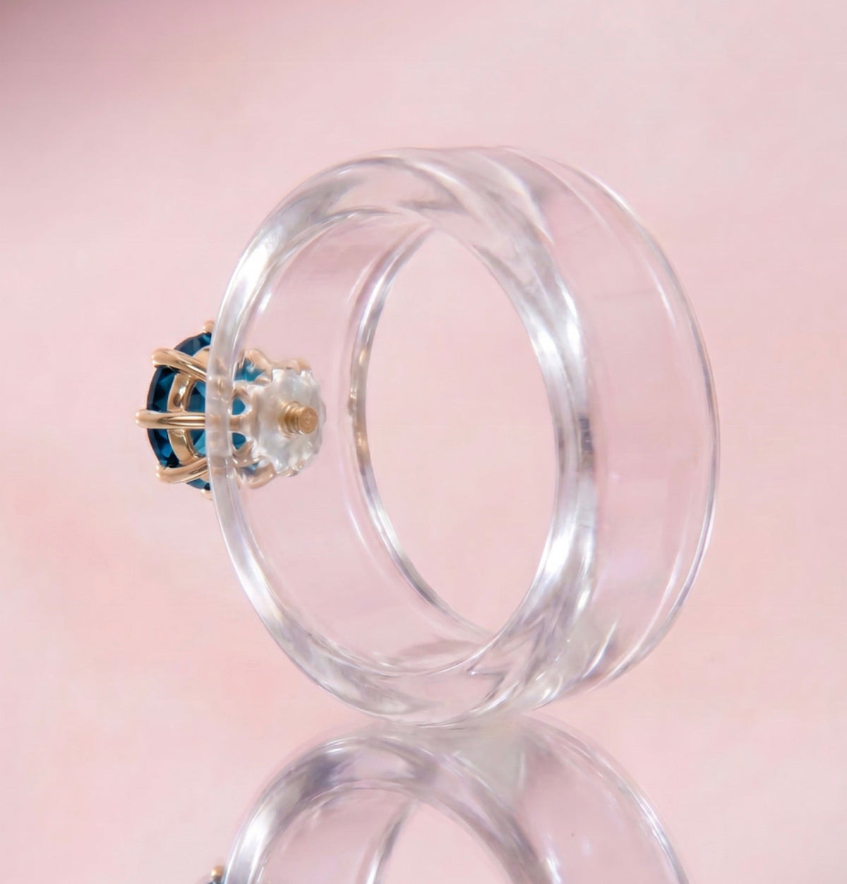 Anillo CG de topacio London Blue y resina transparente, vista trasera