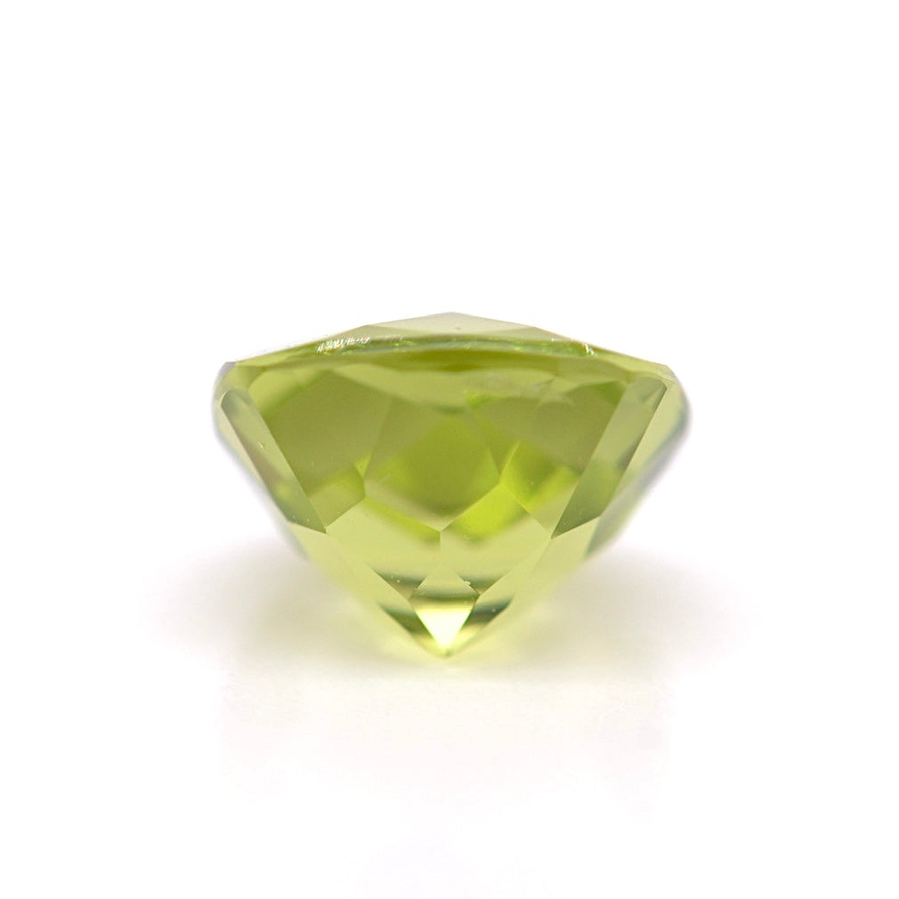 Peridot green gemstone jewelry cushion cut